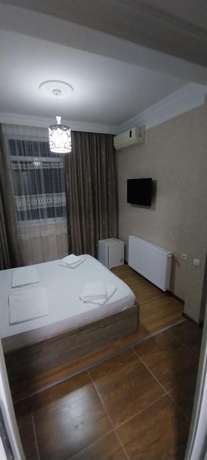 Hostel Gomani Batoumi Extérieur photo