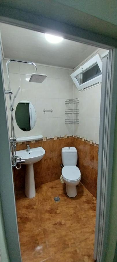 Hostel Gomani Batoumi Extérieur photo